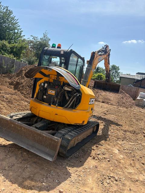 JCB mini excavator – engine work